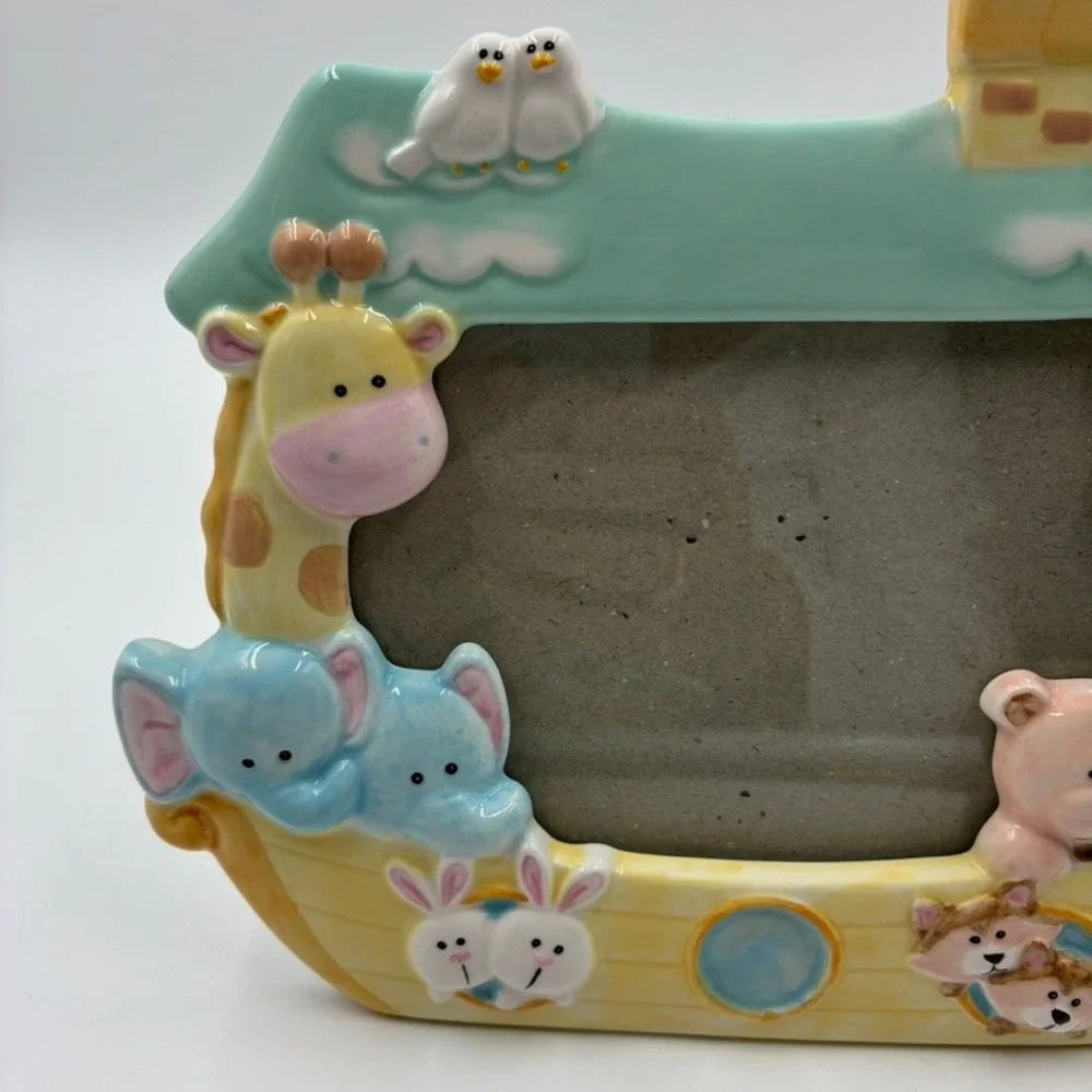 Russ‎ Berrie Noahs Ark Ceramic Picture Frame Pastel Nursery Animal 3D 5x3.5